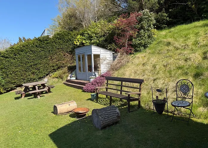 Hilltop Hut