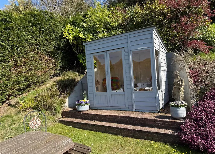 Hilltop Hut