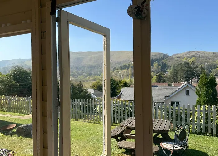 Hilltop Hut
